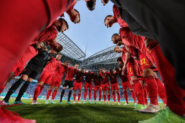 世界杯官方资讯-比利时降维打击3战全胜 英媒：凯恩会爱上德布劳内